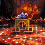 Ma thuật ở The House of Dancing Water