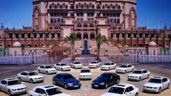 Vua Brunei sở hữu nhiều siêu xe nhất thế giới