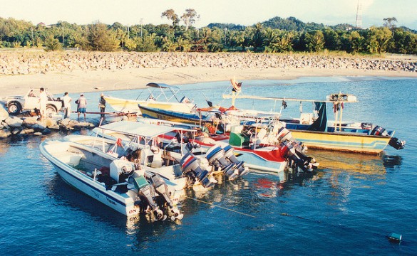 Thưởng thức hải sản tại chợ cá Jerudong