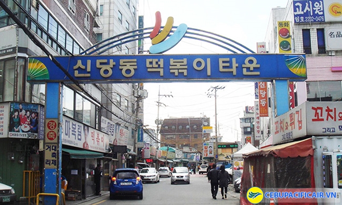 Đến Seoul nhất định phải ghé qua Sindangdong thưởng thức Tteokbokki