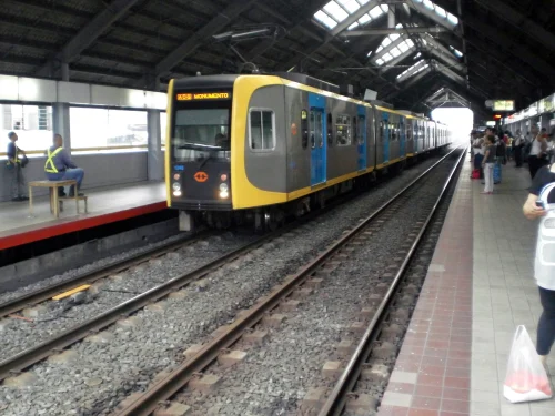 Hệ thống tàu điện ngầm MRT tại Manila Philippines