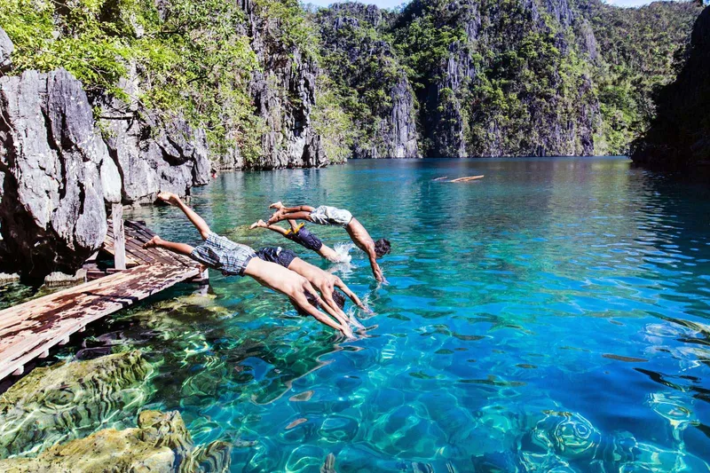 Hồ Kayangan là hồ sạch nhất ở Philippines