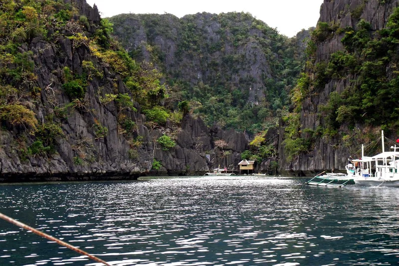 Khám phá hồ Barracuda