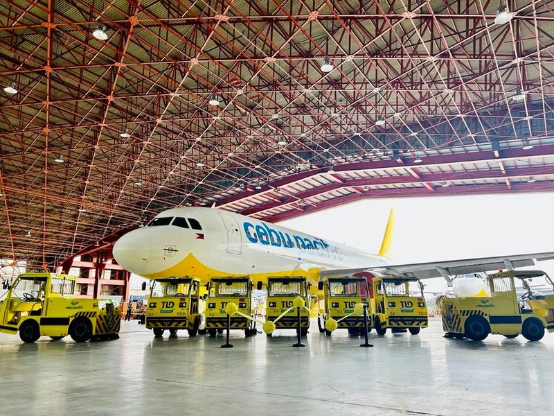 Xe kéo hành lý điện mới Cebu Pacific